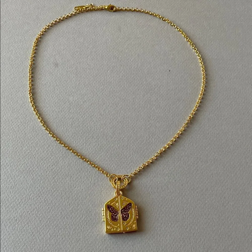 Gold Butterfly Locket Necklace N1274